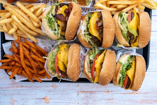 the-habit-burger-grill-at-phoenix-airport